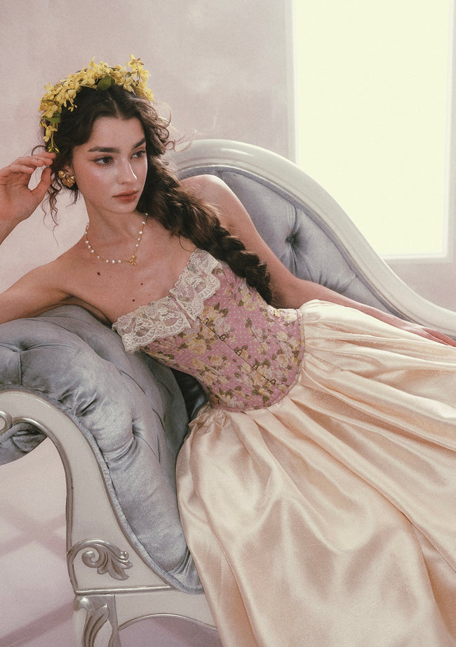 Rose Ode Corset Hover Image