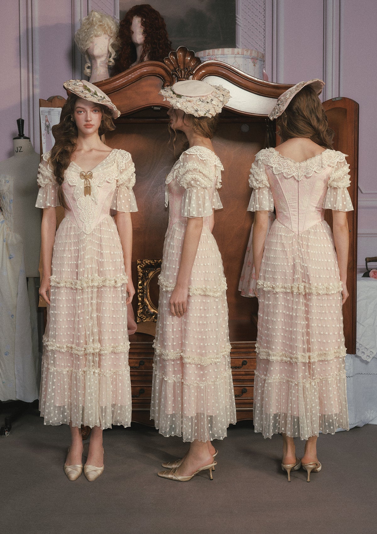 Gilded Invitation Dress（Pink）
