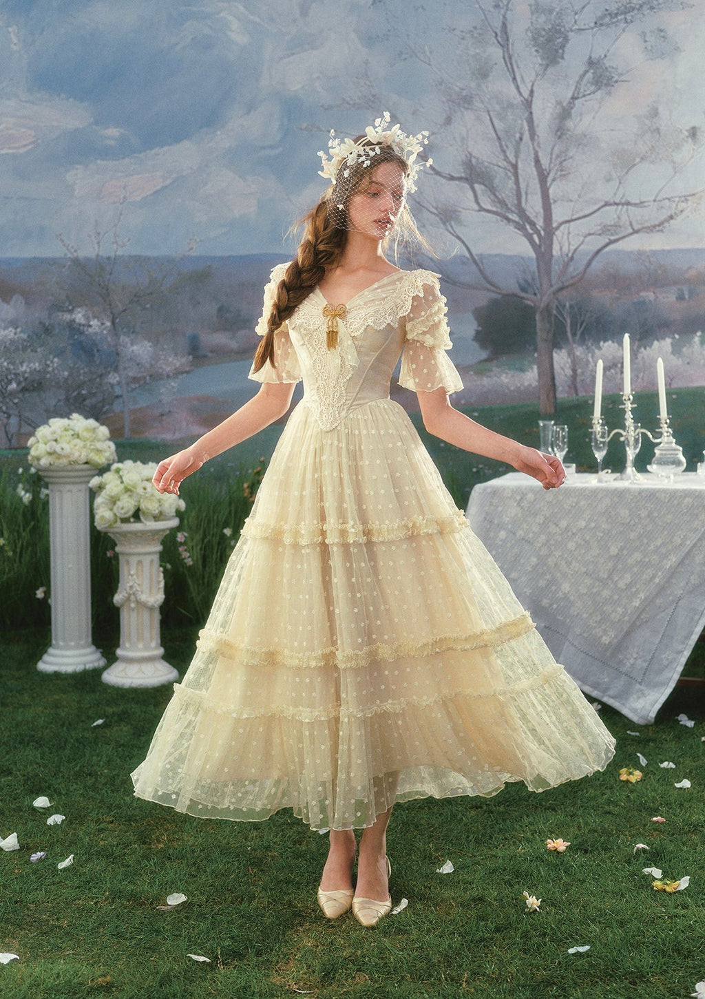Gilded Invitation Dress（Beige）