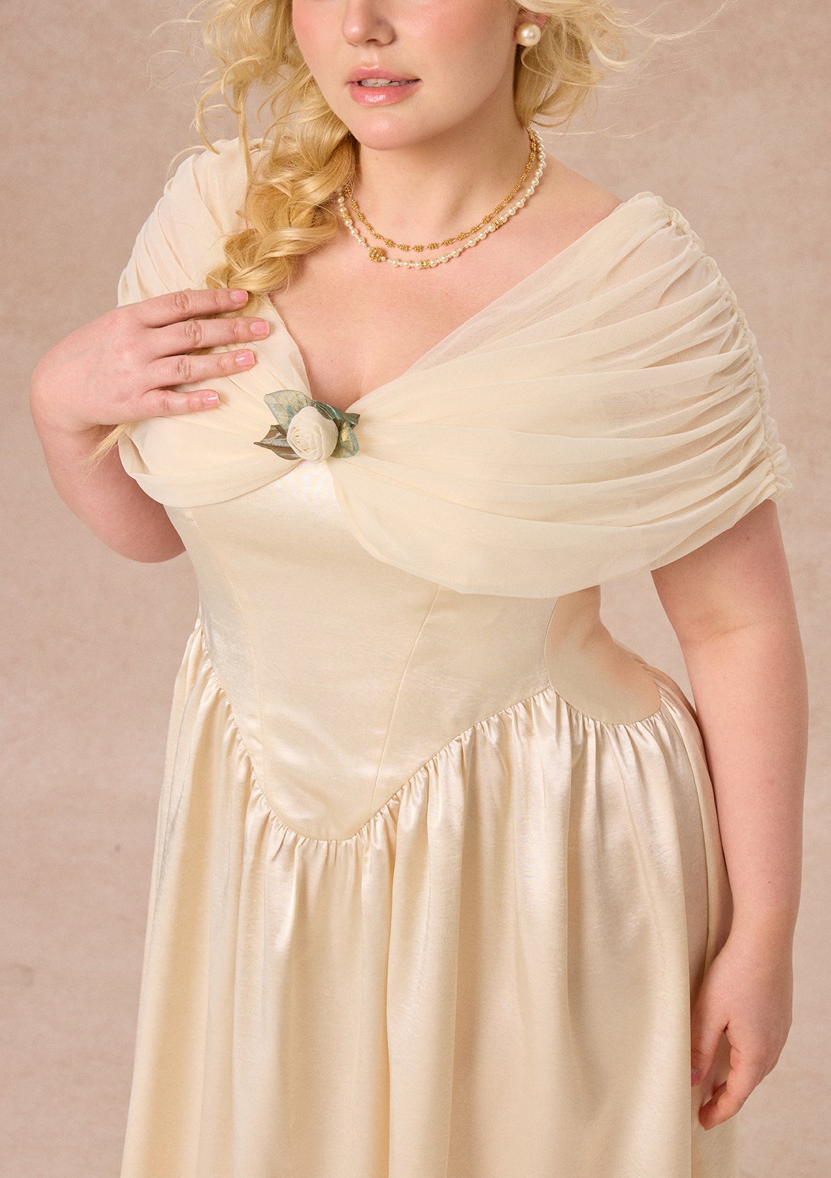 Curve&Plus Pure White Glass Dream Dress