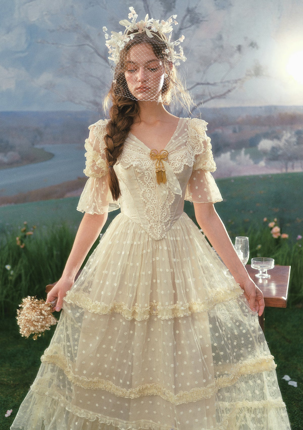 Gilded Invitation Dress（Beige）