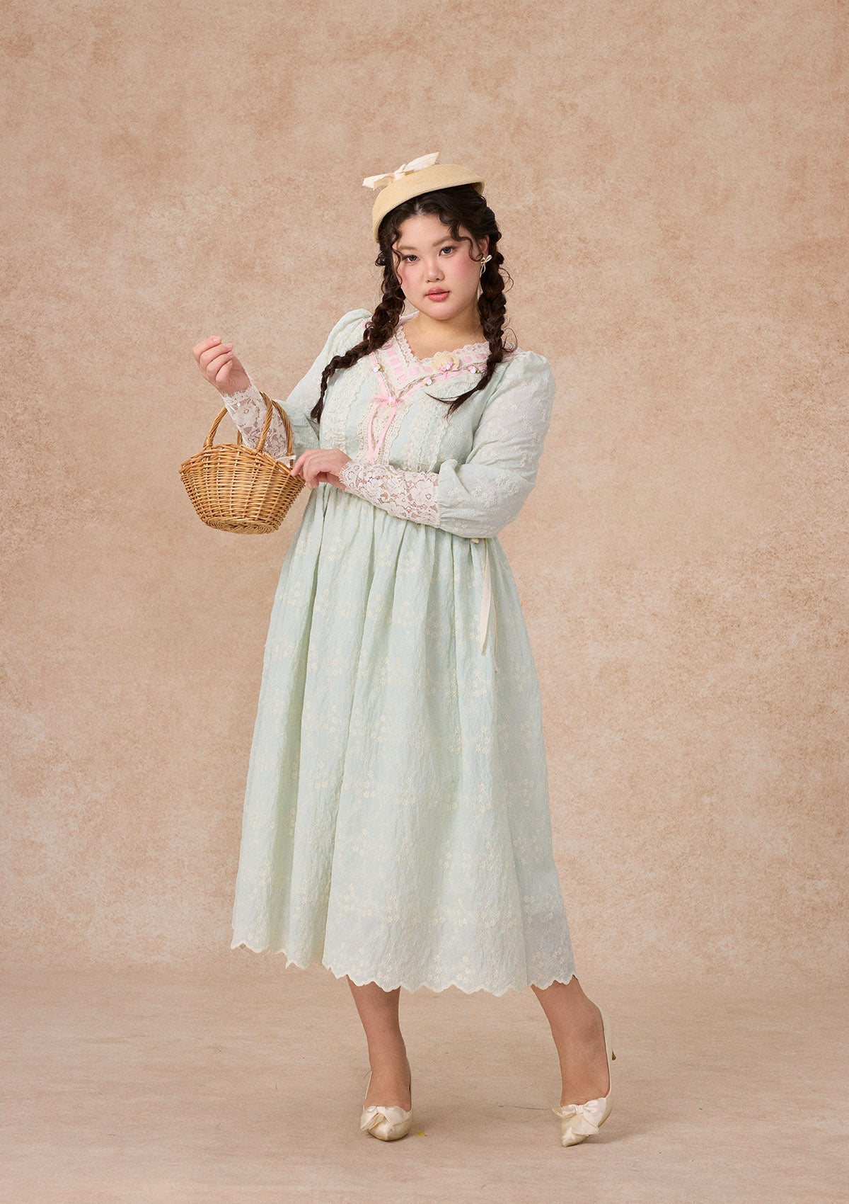 Curve&Plus Outing Straw Hat Dress