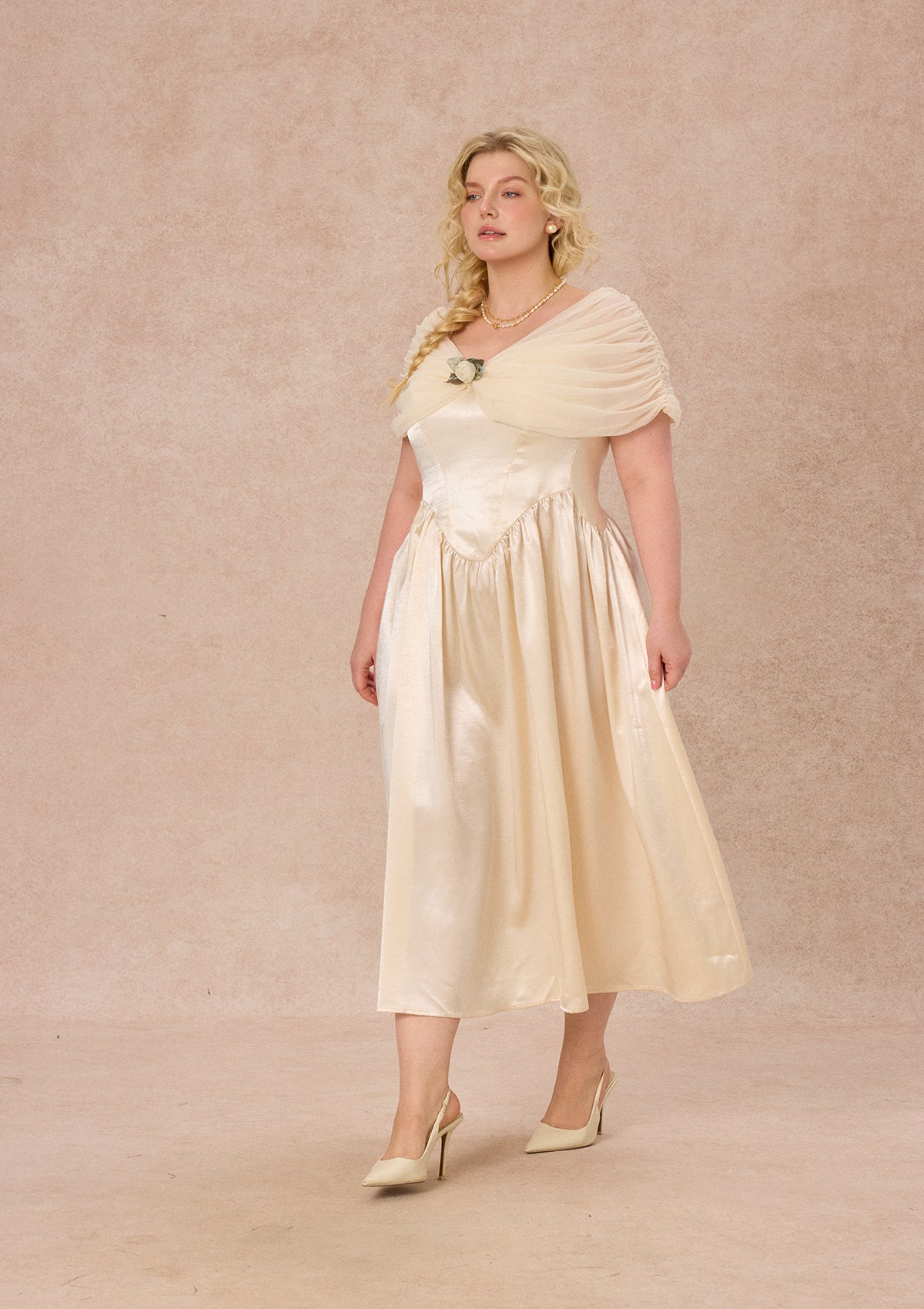 Curve&Plus Pure White Glass Dream Dress