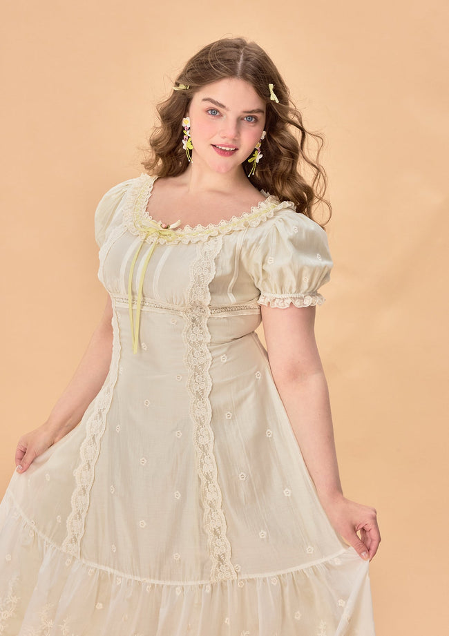 Curve & Plus Green Grapes Dress Hover Image