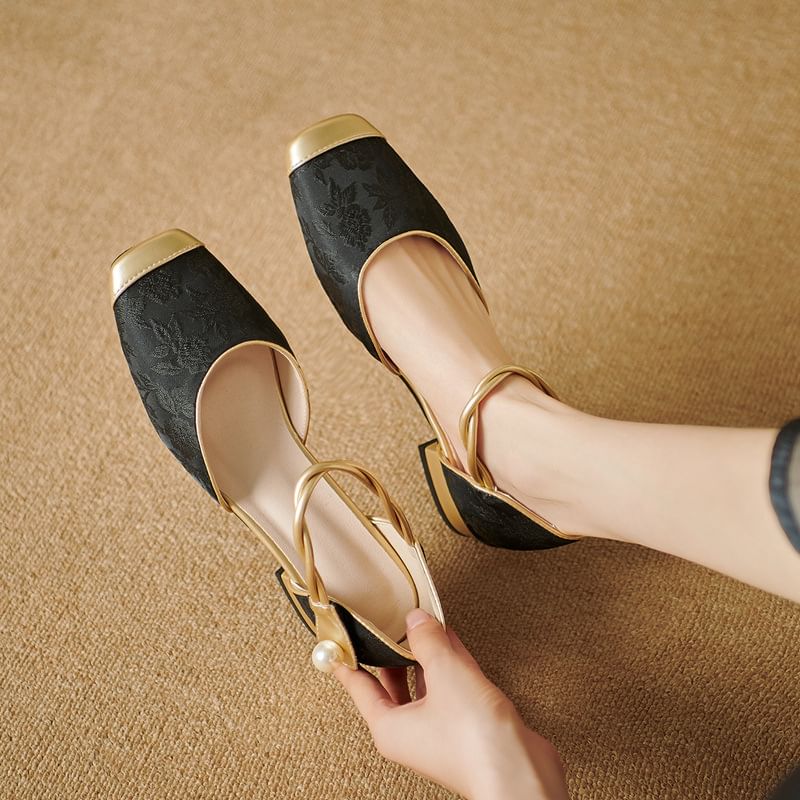 Square Cap Toe Ankle Strap Jacquard Sandals