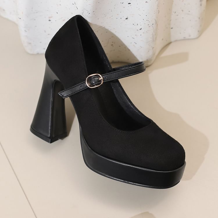 Chunky Heel Plain Buckled Mary Jane Pumps
