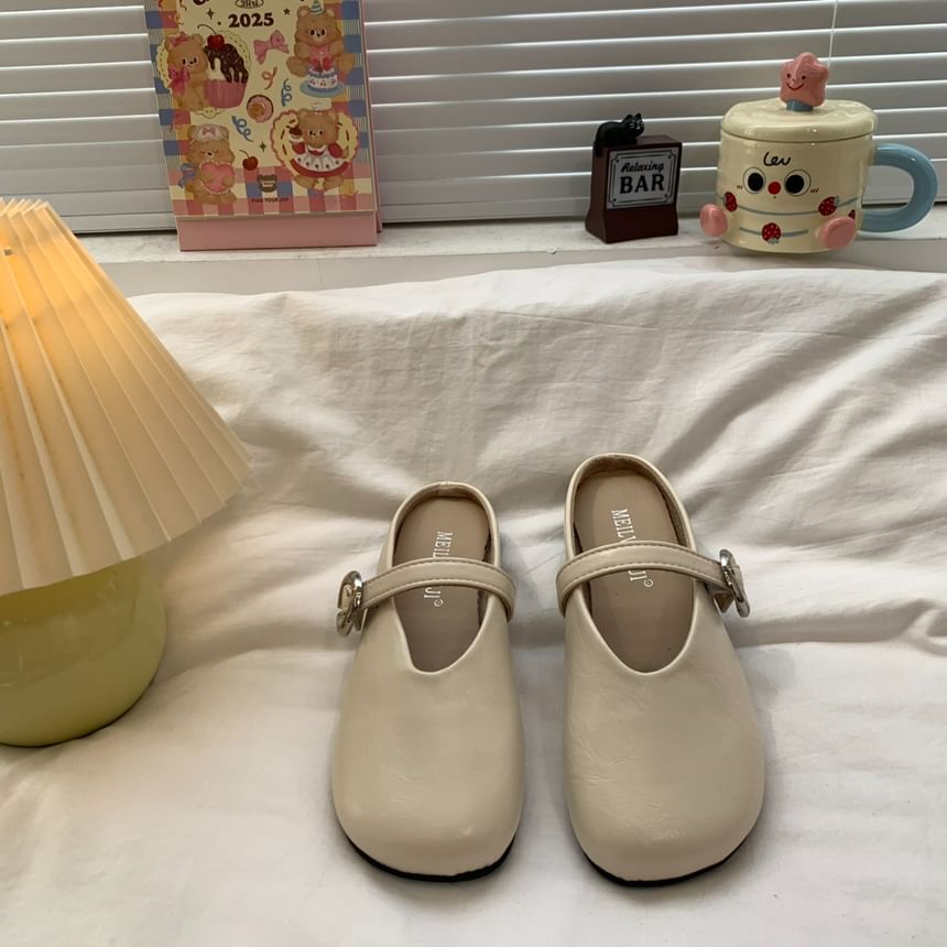 Low Heel Hoop Accent Mary Jane Mules