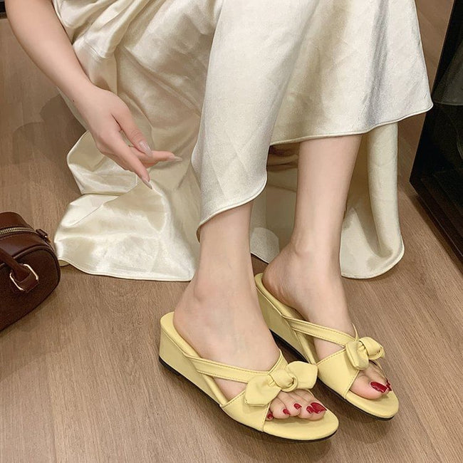 Sandals Heel Low Twisted Main Image