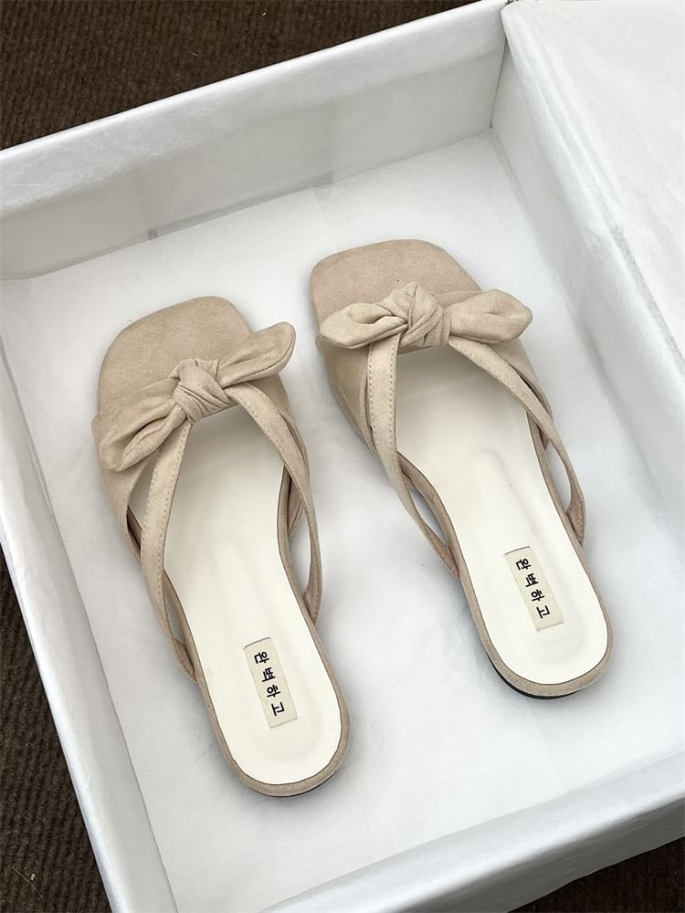 Knot Flat Slide Sandals