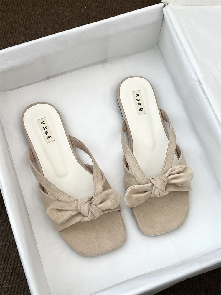 Knot Flat Slide Sandals