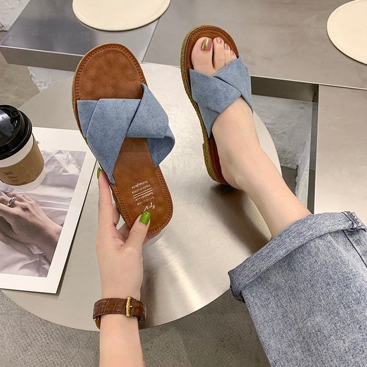 Criss Sandals Cross Slide