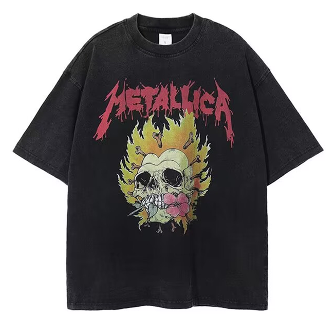Metallica Vintage Skull Graphic Tee Hover Image