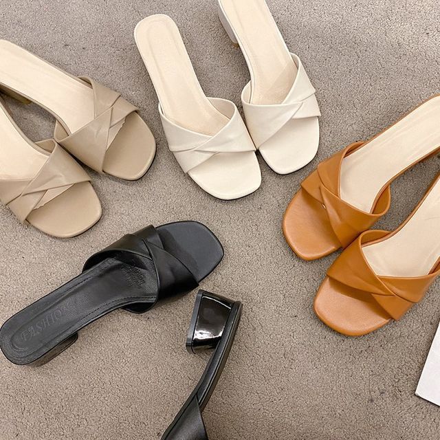 Heel Slide Knot Chunky Sandals Hover Image